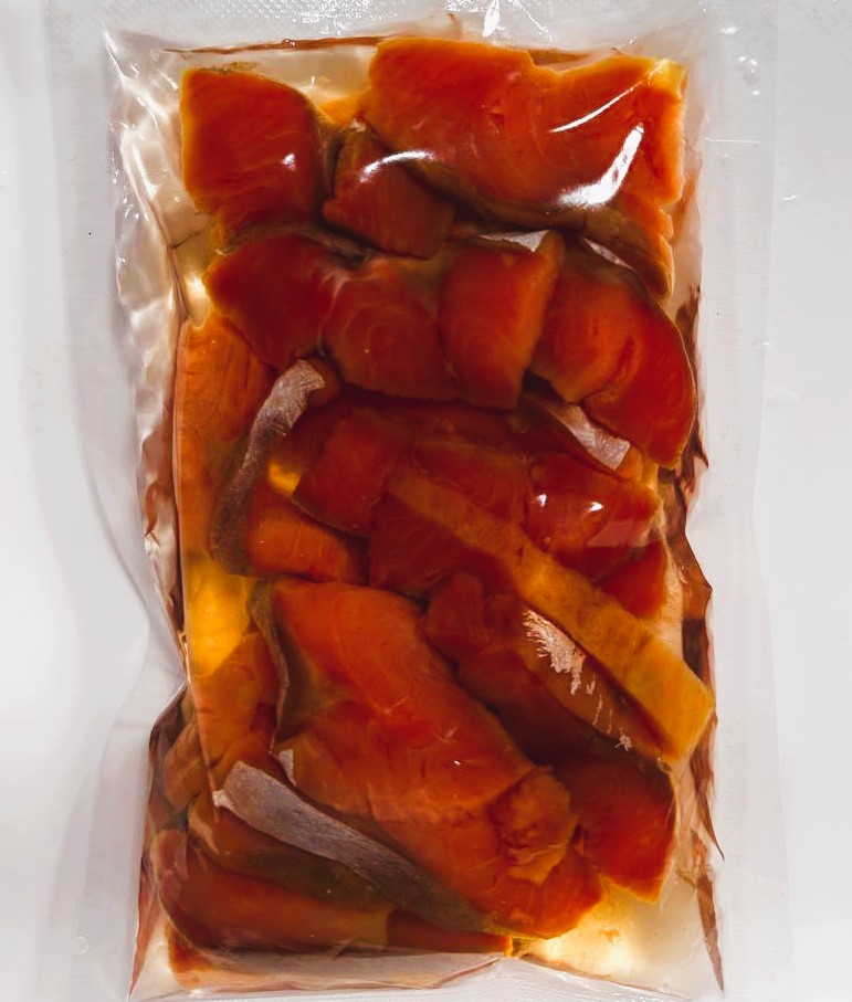 Пресервы кета в масле подкопченные м/с в/у 200 гр